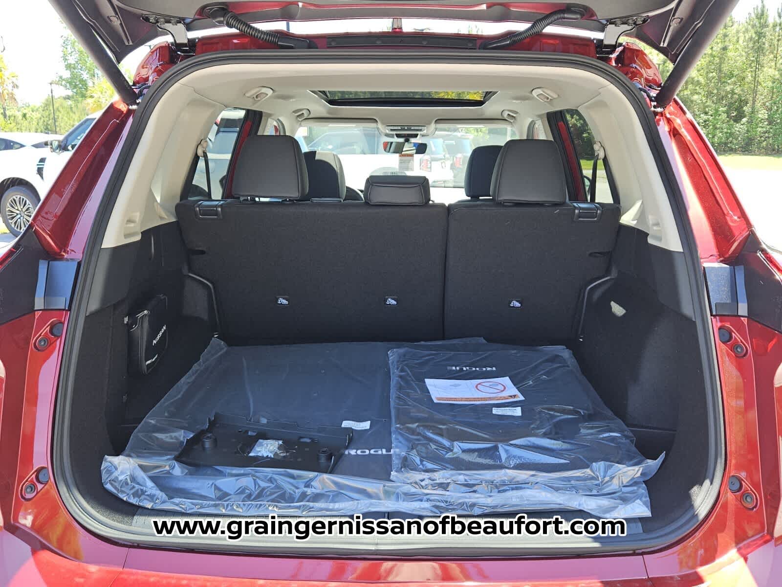 2026 Nissan Rogue Dark Armor