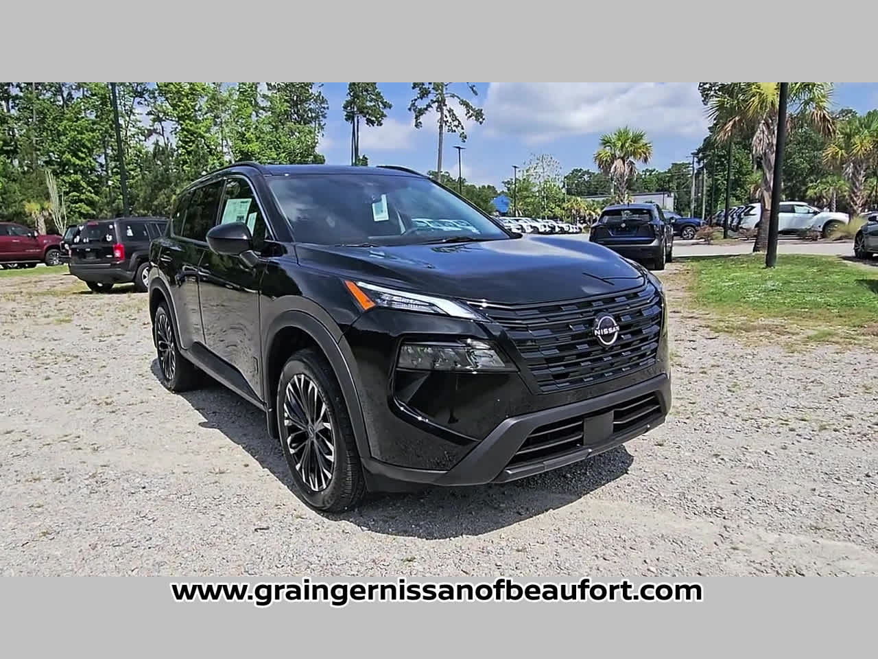 2026 Nissan Rogue Dark Armor