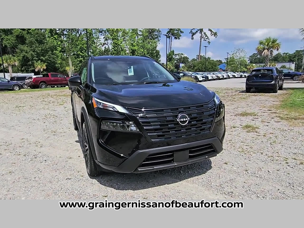 2026 Nissan Rogue Dark Armor