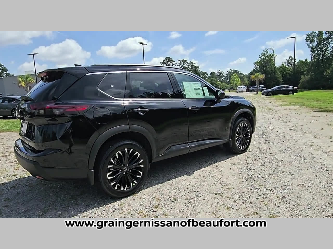 2026 Nissan Rogue Dark Armor