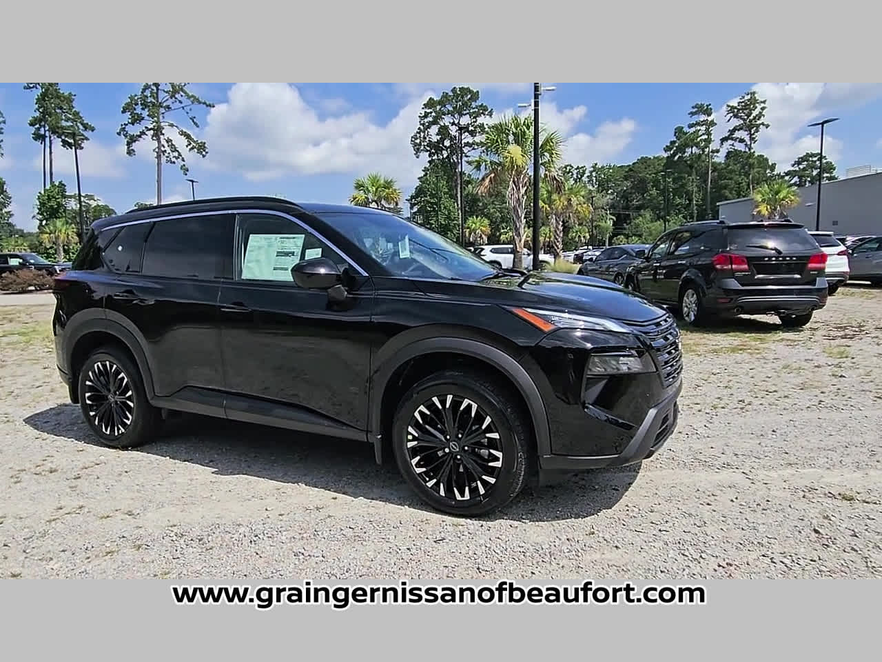 2026 Nissan Rogue Dark Armor