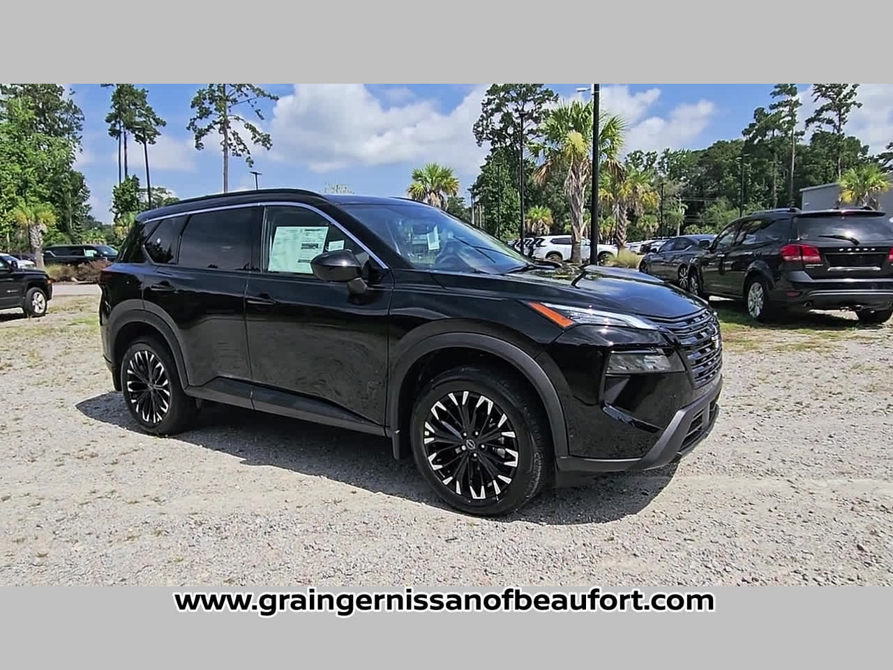 2026 Nissan Rogue Dark Armor