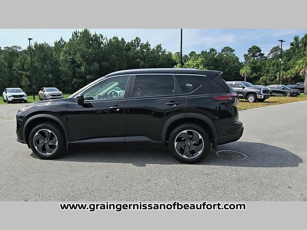 2024 Nissan Rogue SV