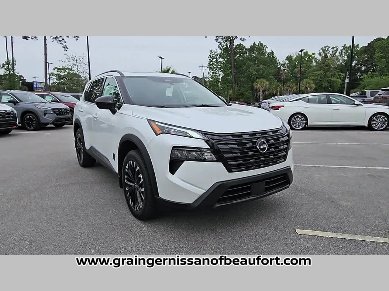 2026 Nissan Rogue Dark Armor