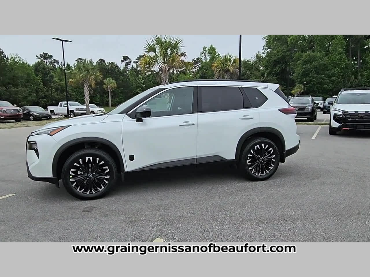 2026 Nissan Rogue Dark Armor