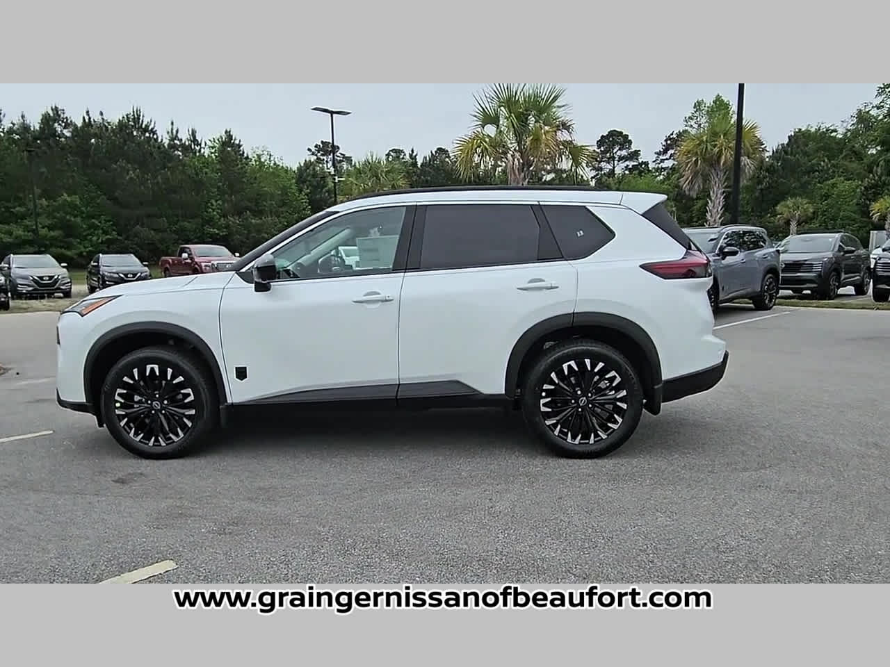 2026 Nissan Rogue Dark Armor