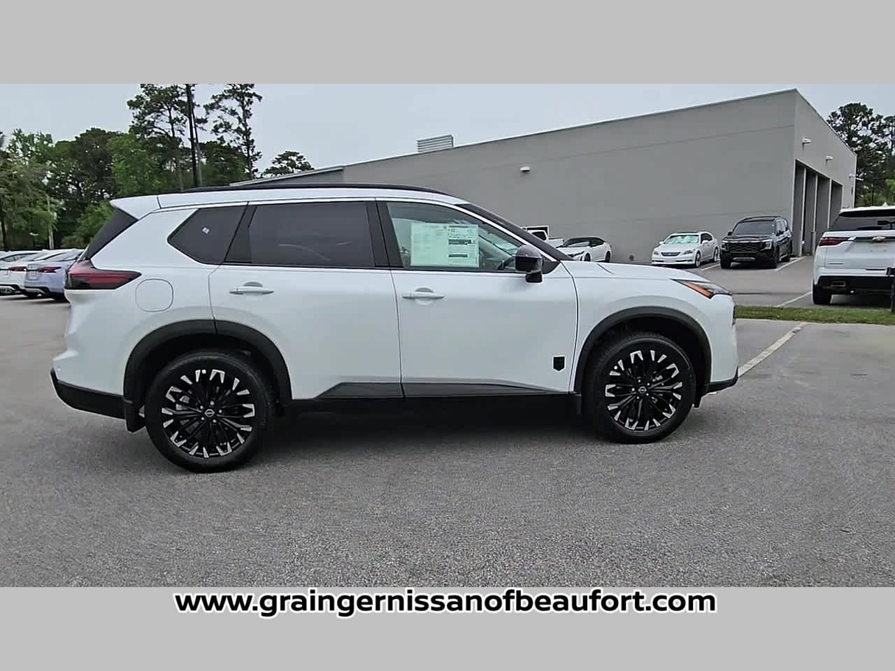 2026 Nissan Rogue Dark Armor