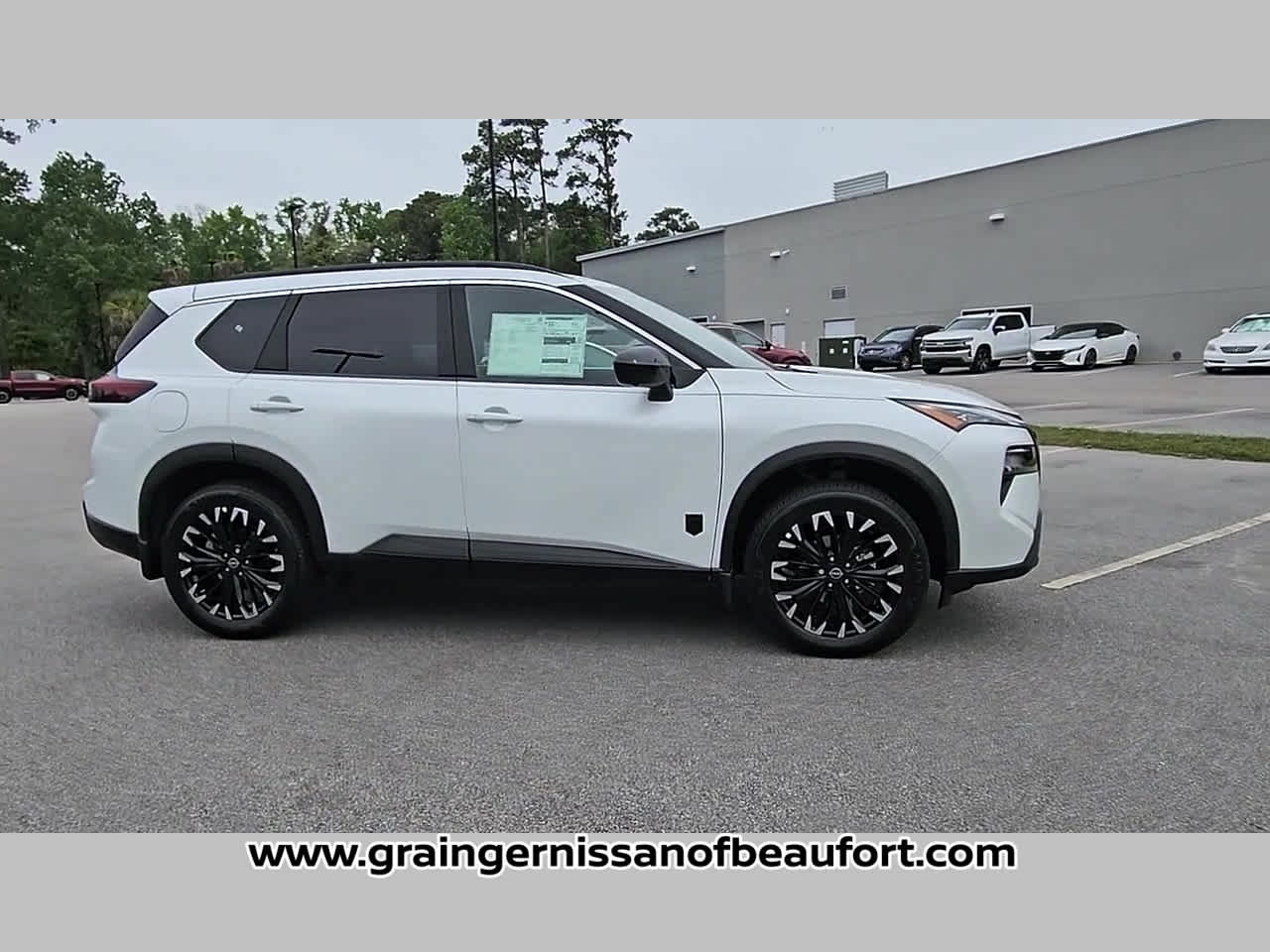 2026 Nissan Rogue Dark Armor