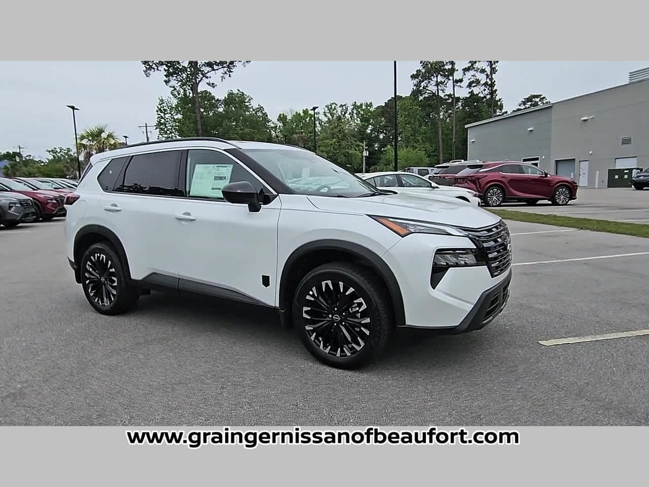 2026 Nissan Rogue Dark Armor