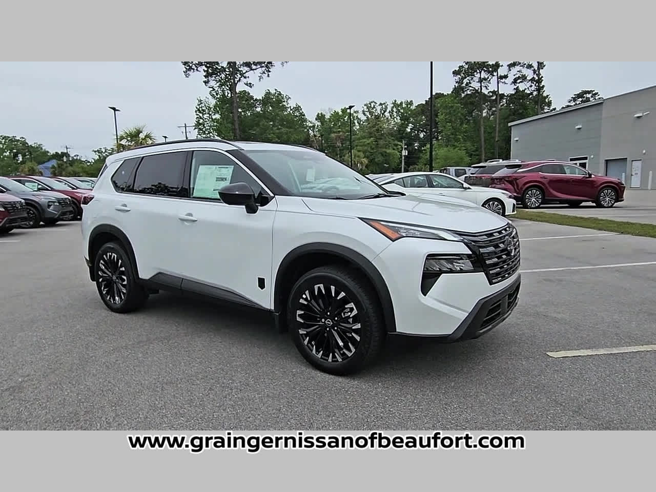 2026 Nissan Rogue Dark Armor