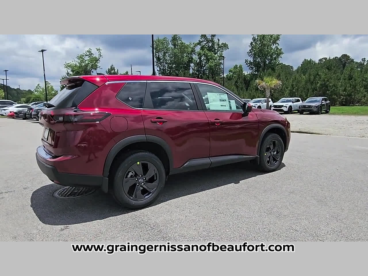 2026 Nissan Rogue SV