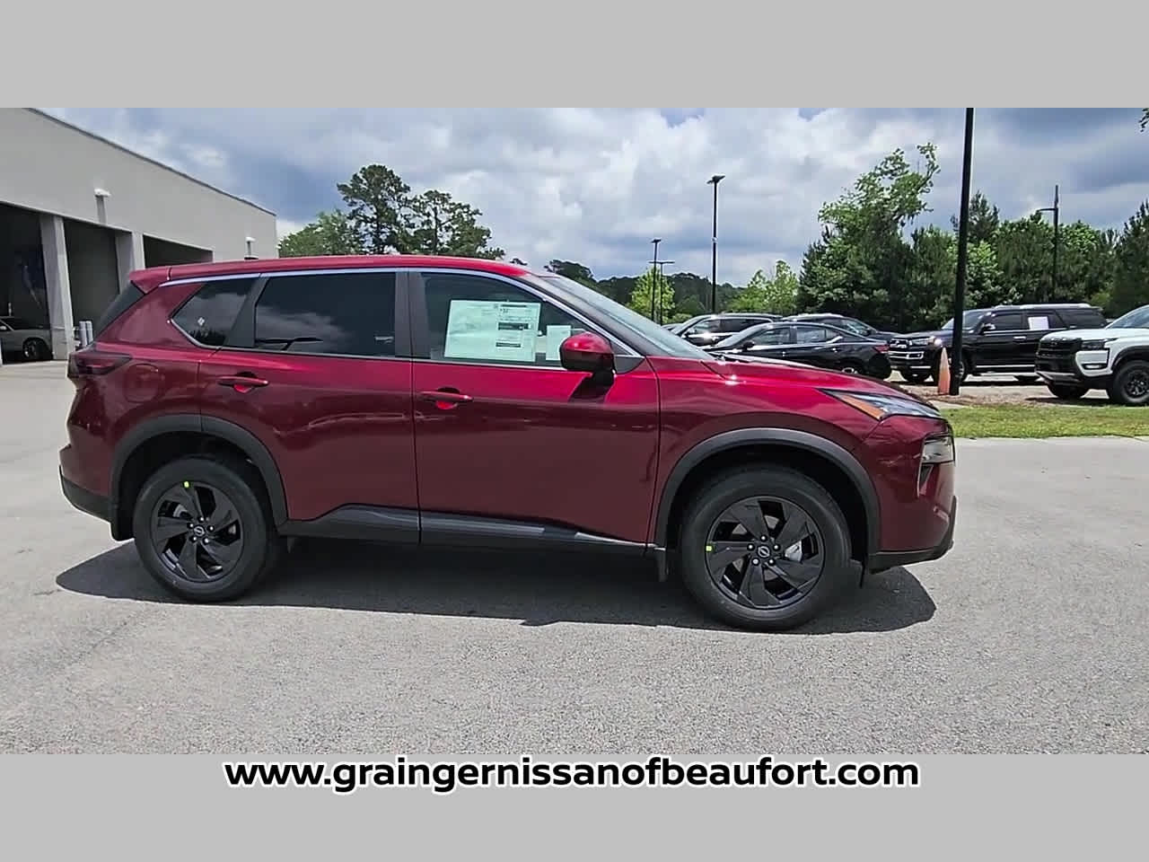 2026 Nissan Rogue SV