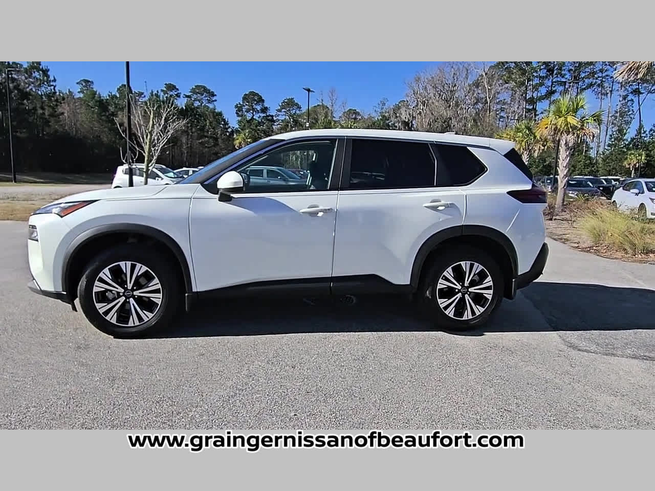 2023 Nissan Rogue SV