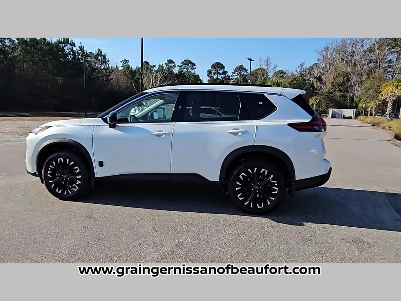 2026 Nissan Rogue Dark Armor