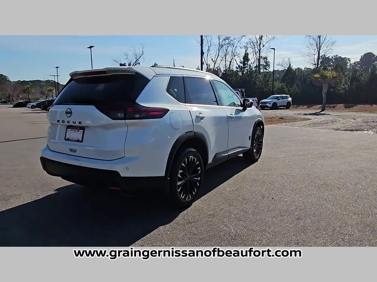 2026 Nissan Rogue Dark Armor