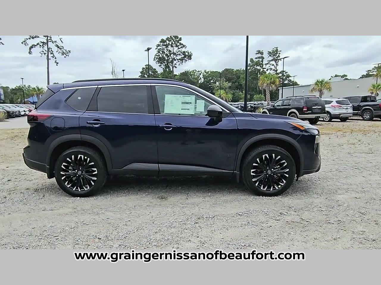 2026 Nissan Rogue Dark Armor