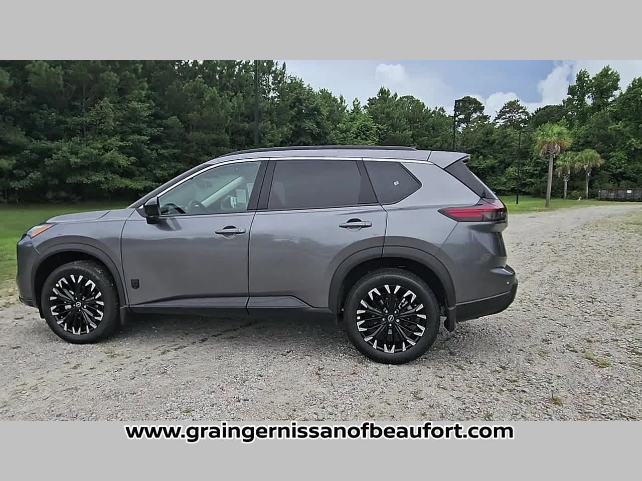 2026 Nissan Rogue Dark Armor