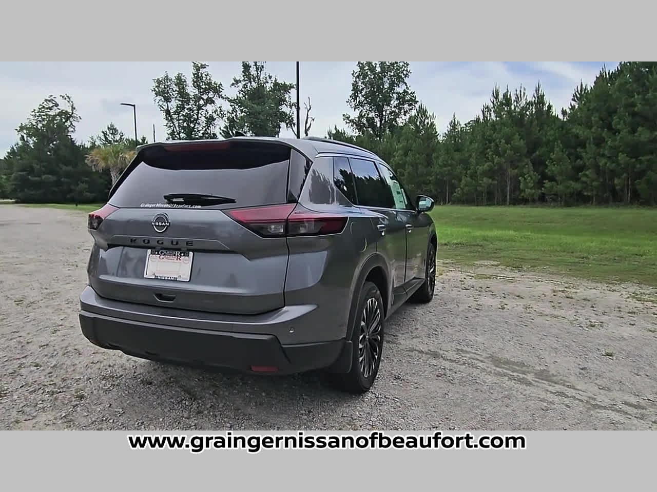 2026 Nissan Rogue Dark Armor
