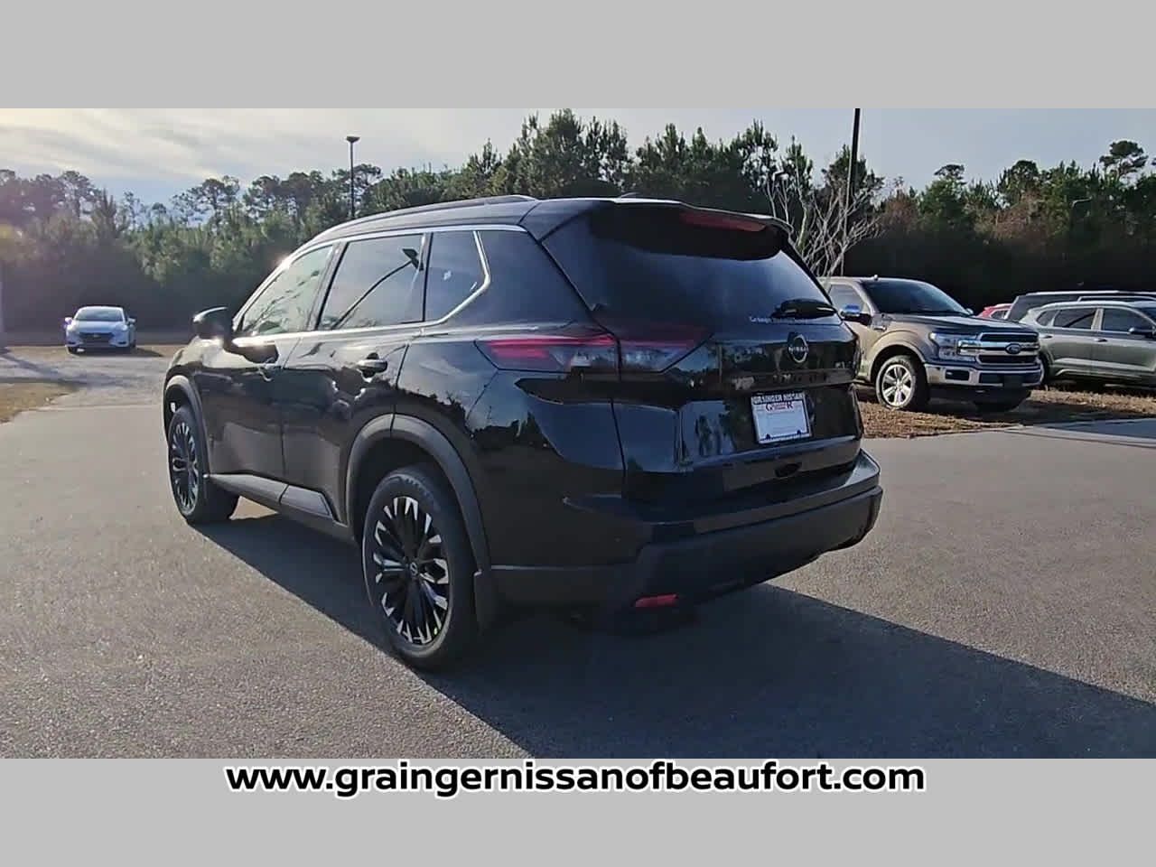 2026 Nissan Rogue Dark Armor