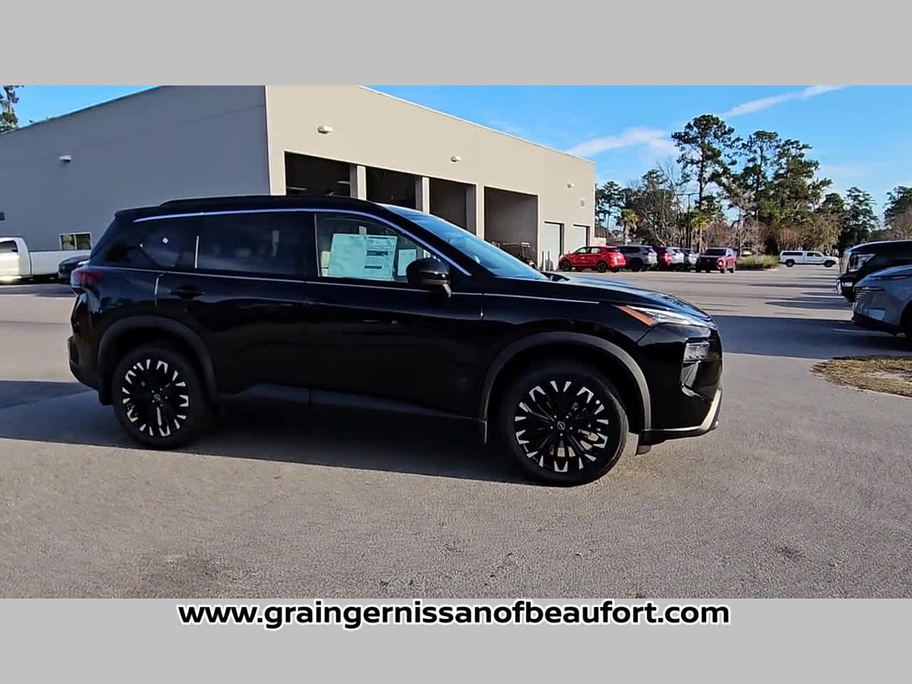 2026 Nissan Rogue Dark Armor