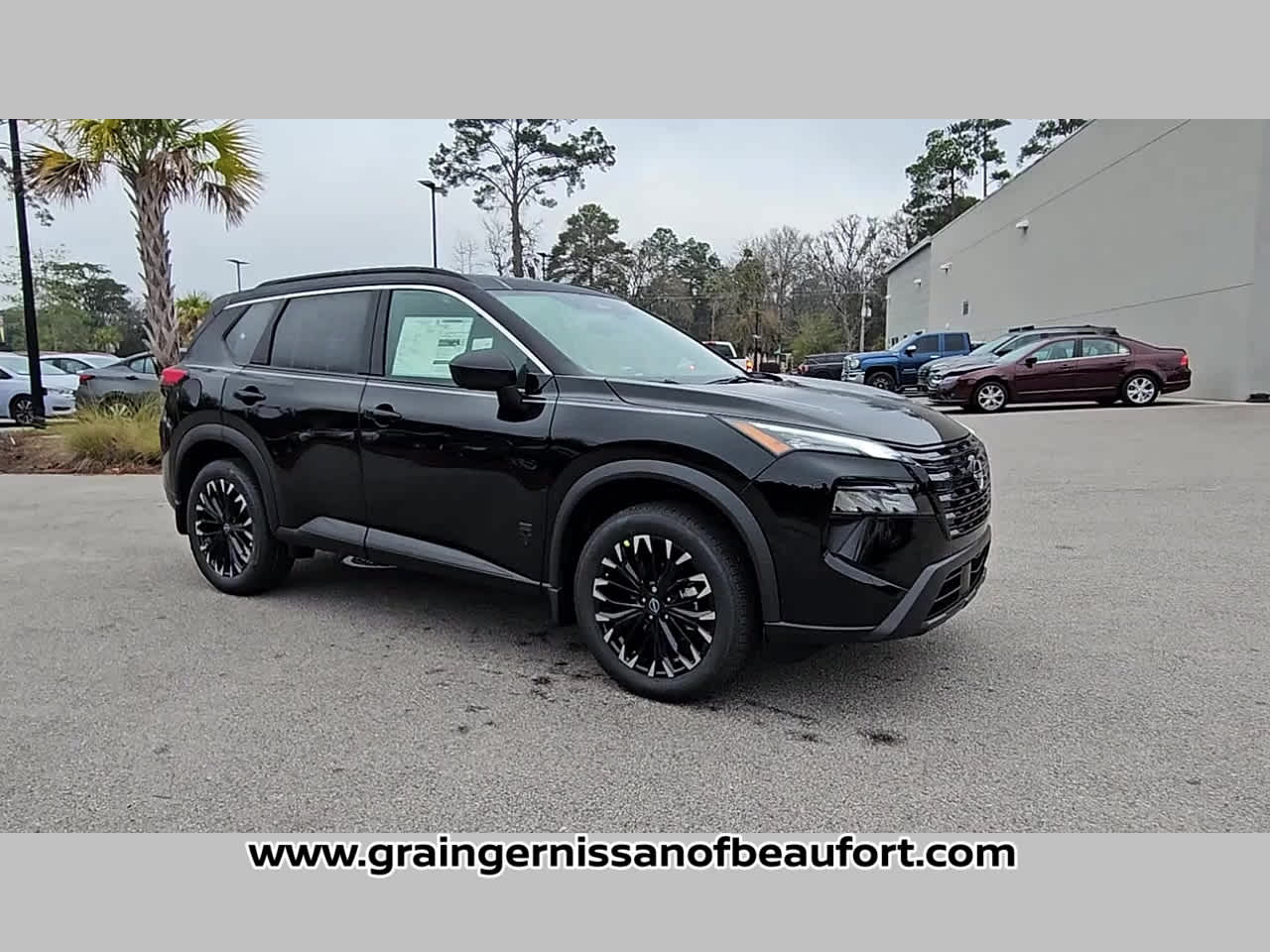 2026 Nissan Rogue Dark Armor