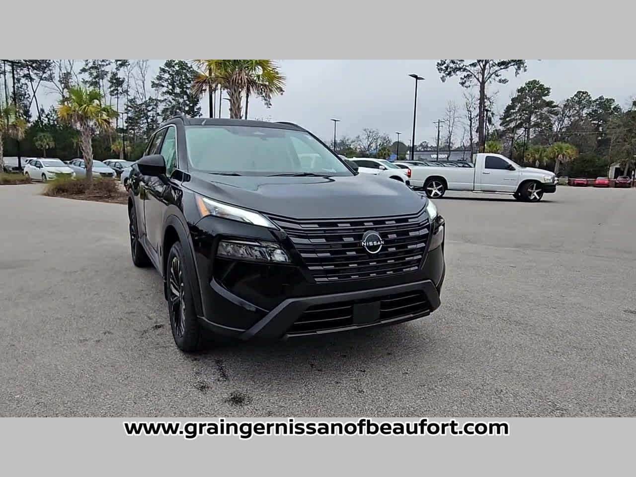 2026 Nissan Rogue Dark Armor