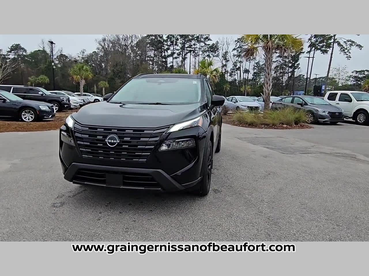 2026 Nissan Rogue Dark Armor