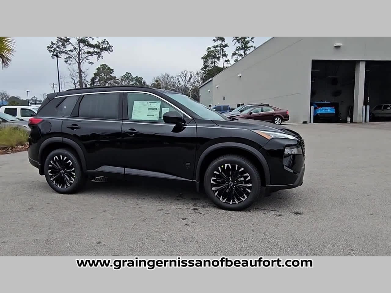 2026 Nissan Rogue Dark Armor