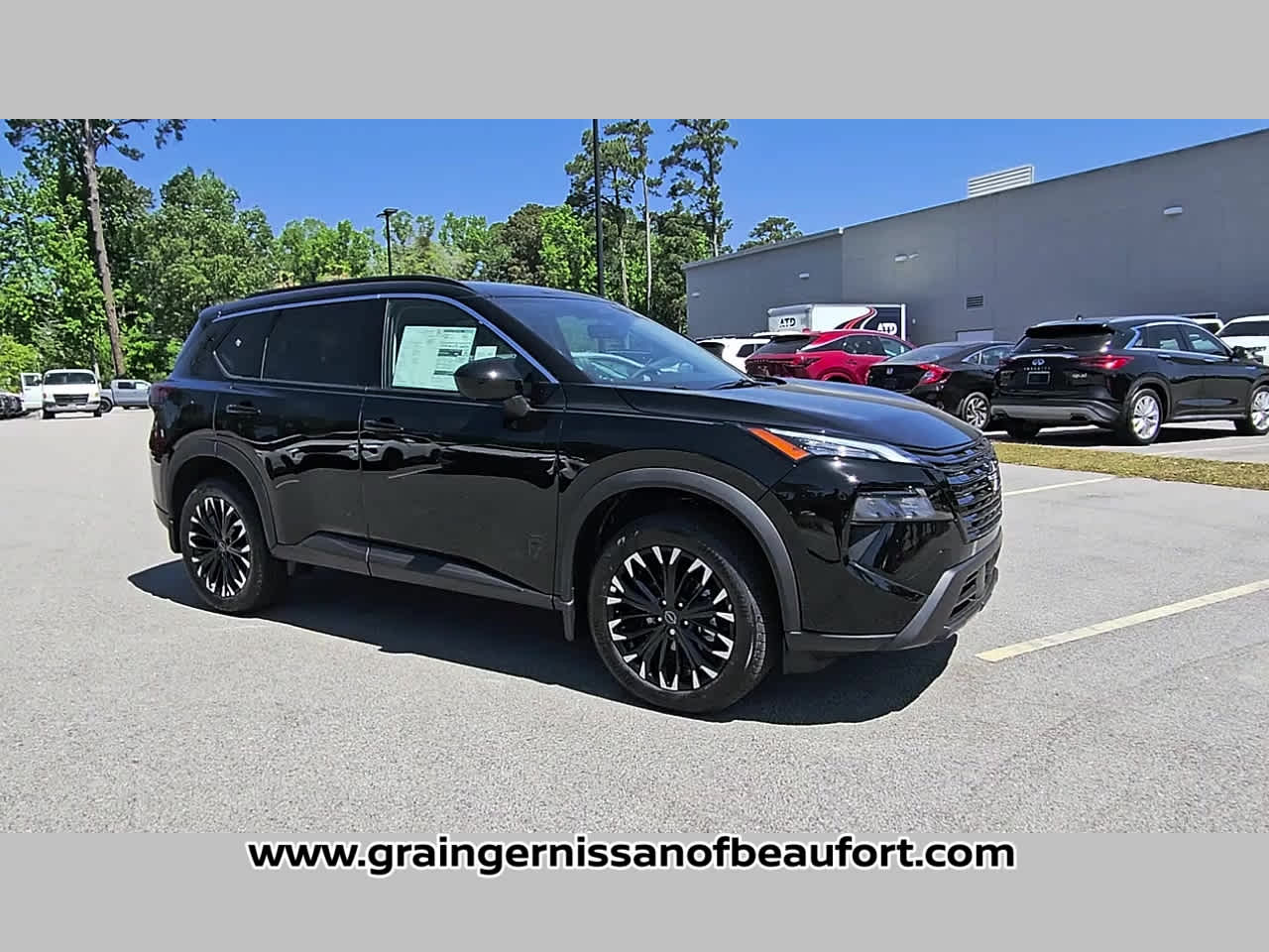 2026 Nissan Rogue Dark Armor