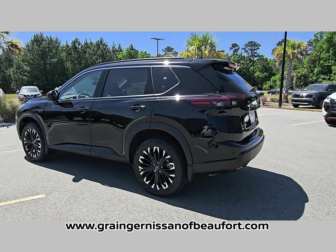 2026 Nissan Rogue Dark Armor