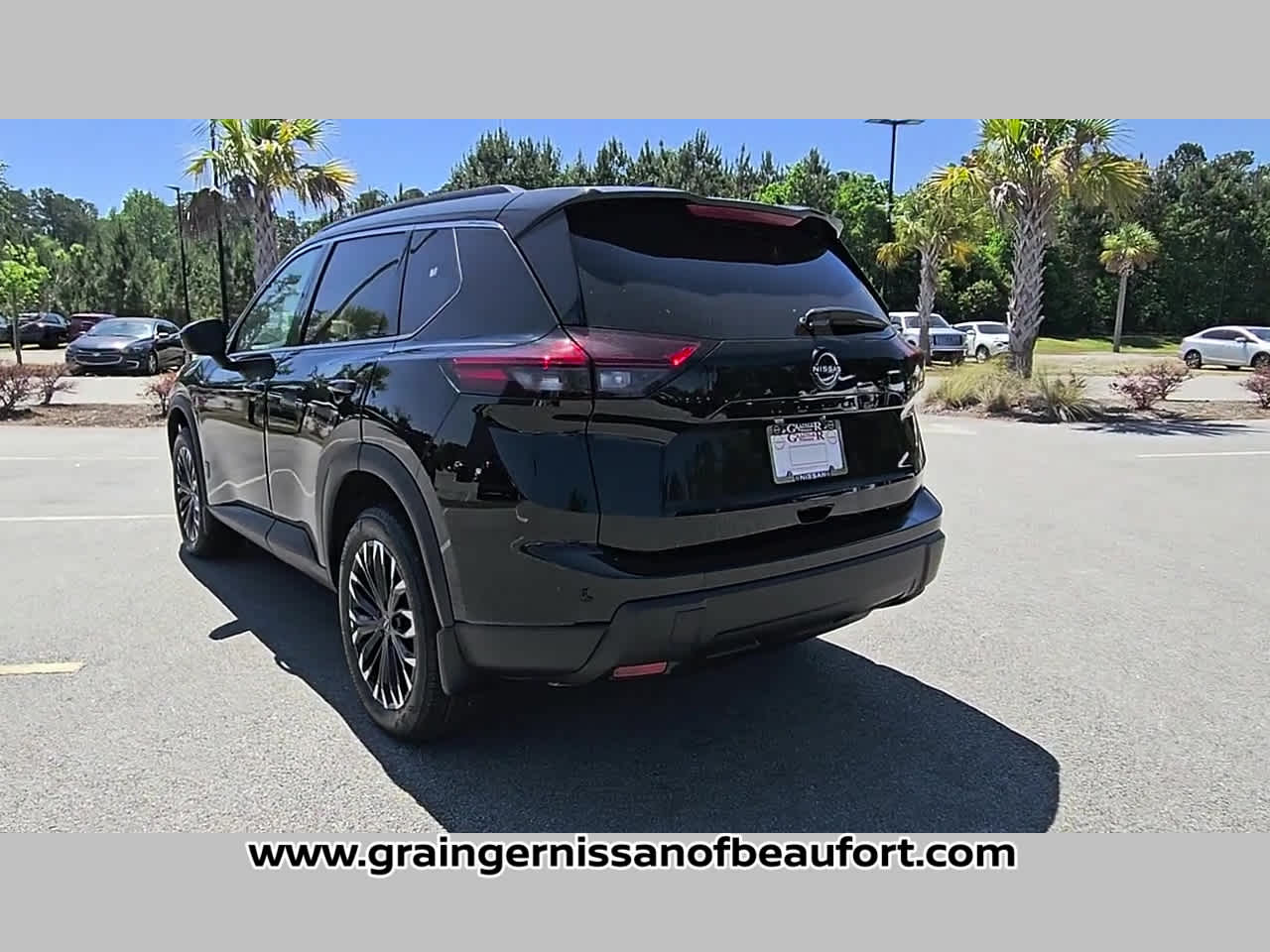 2026 Nissan Rogue Dark Armor