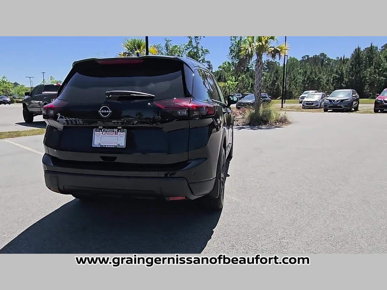 2026 Nissan Rogue Dark Armor