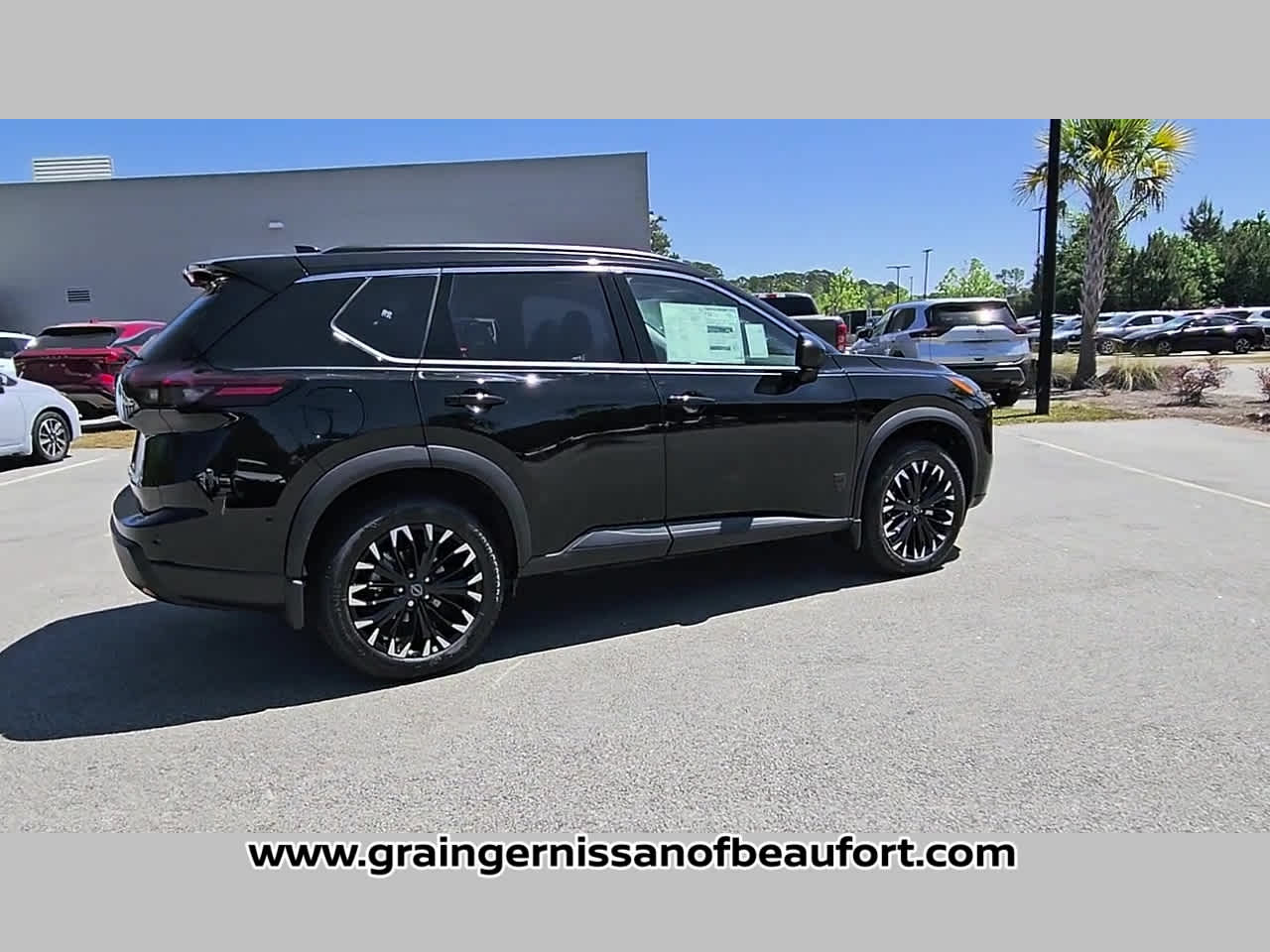2026 Nissan Rogue Dark Armor