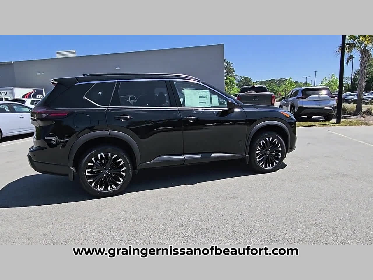 2026 Nissan Rogue Dark Armor