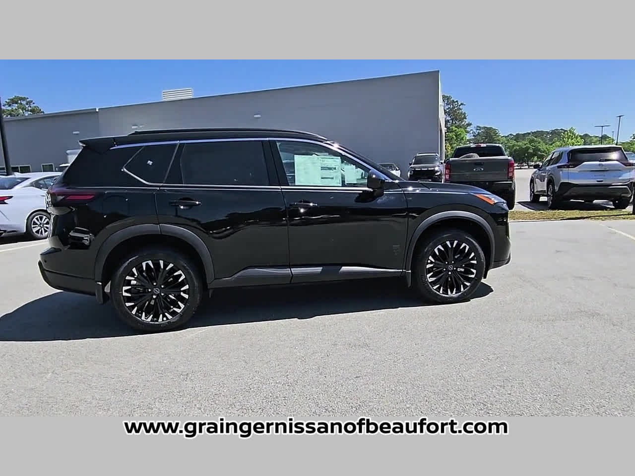 2026 Nissan Rogue Dark Armor