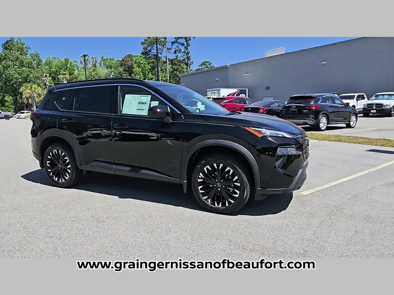 2026 Nissan Rogue Dark Armor