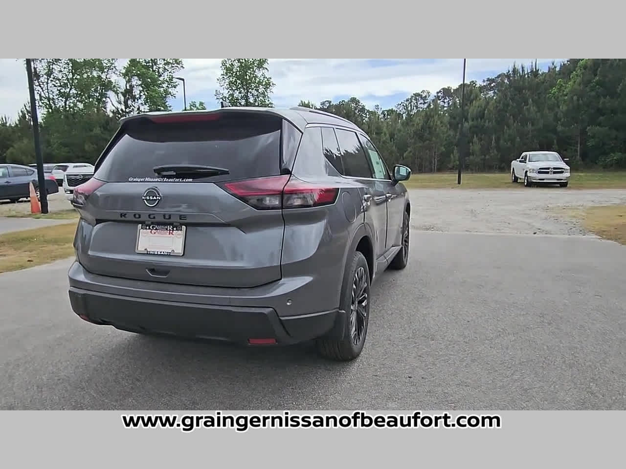 2026 Nissan Rogue Dark Armor