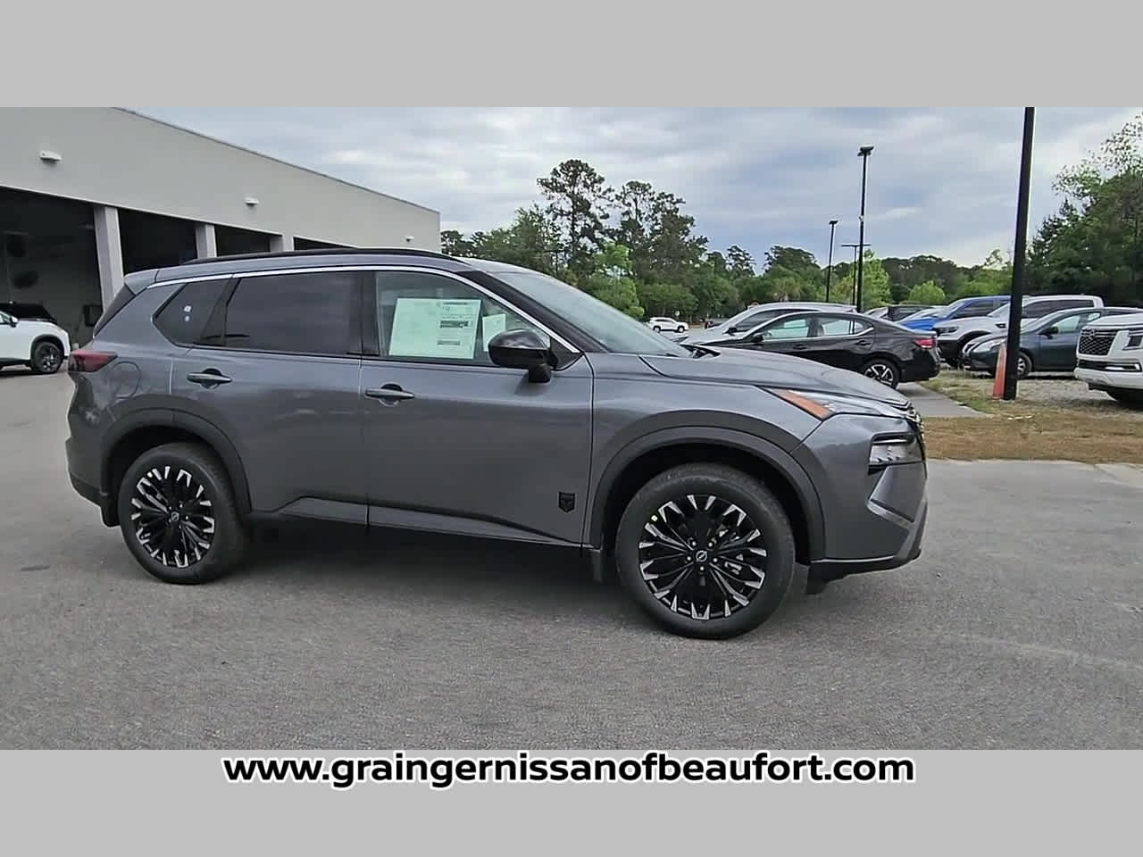 2026 Nissan Rogue Dark Armor