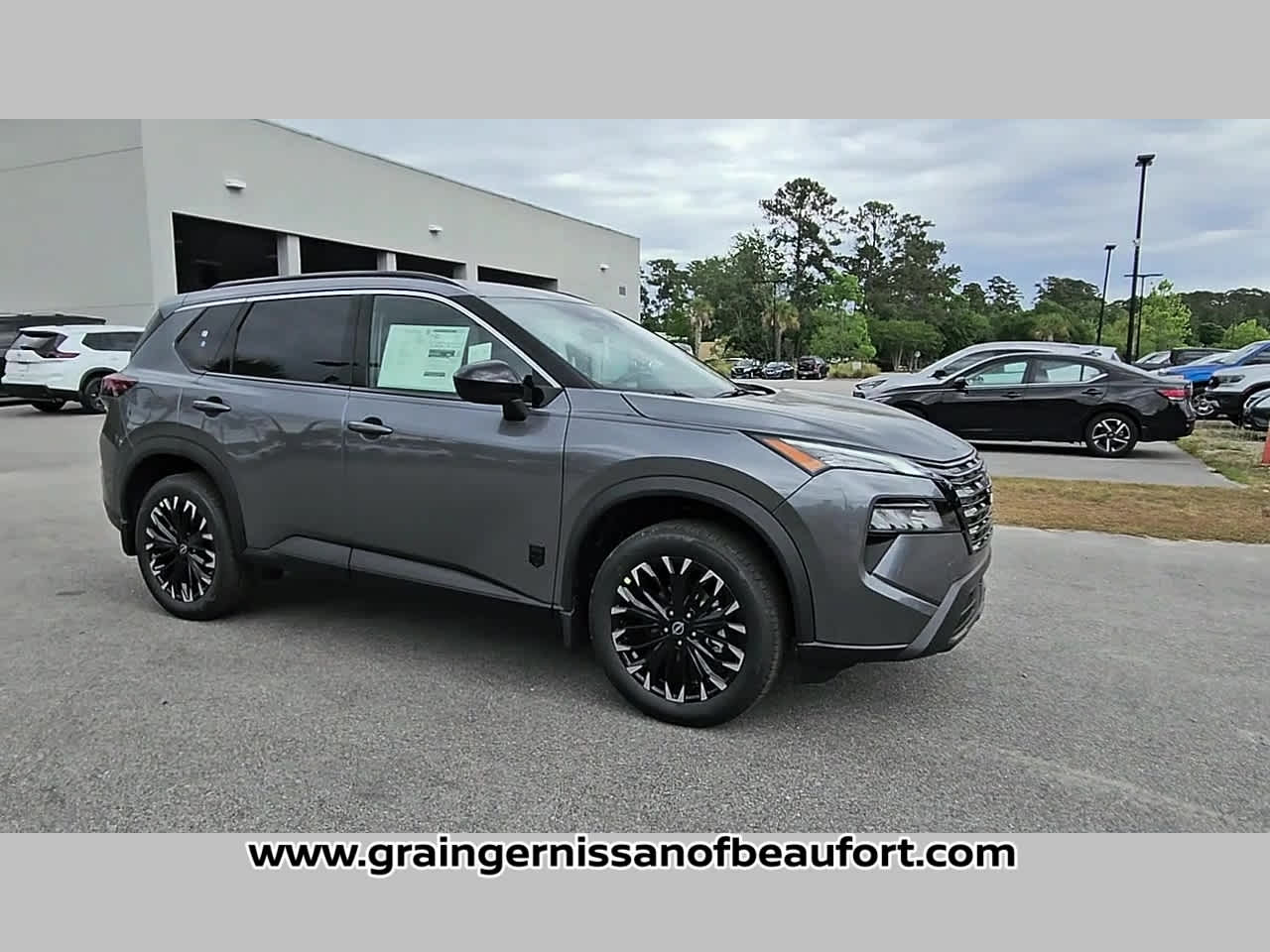 2026 Nissan Rogue Dark Armor