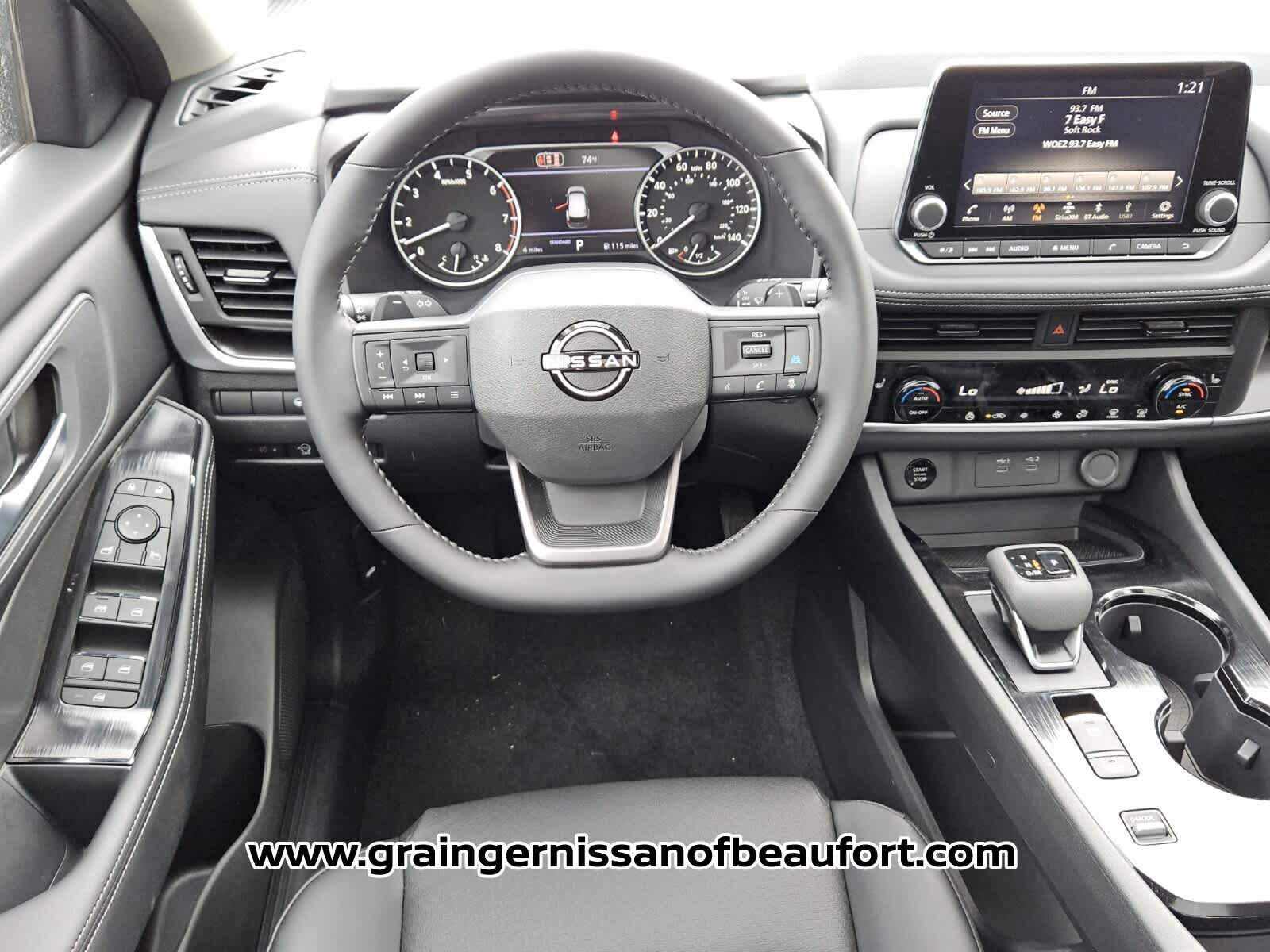 2026 Nissan Rogue Dark Armor