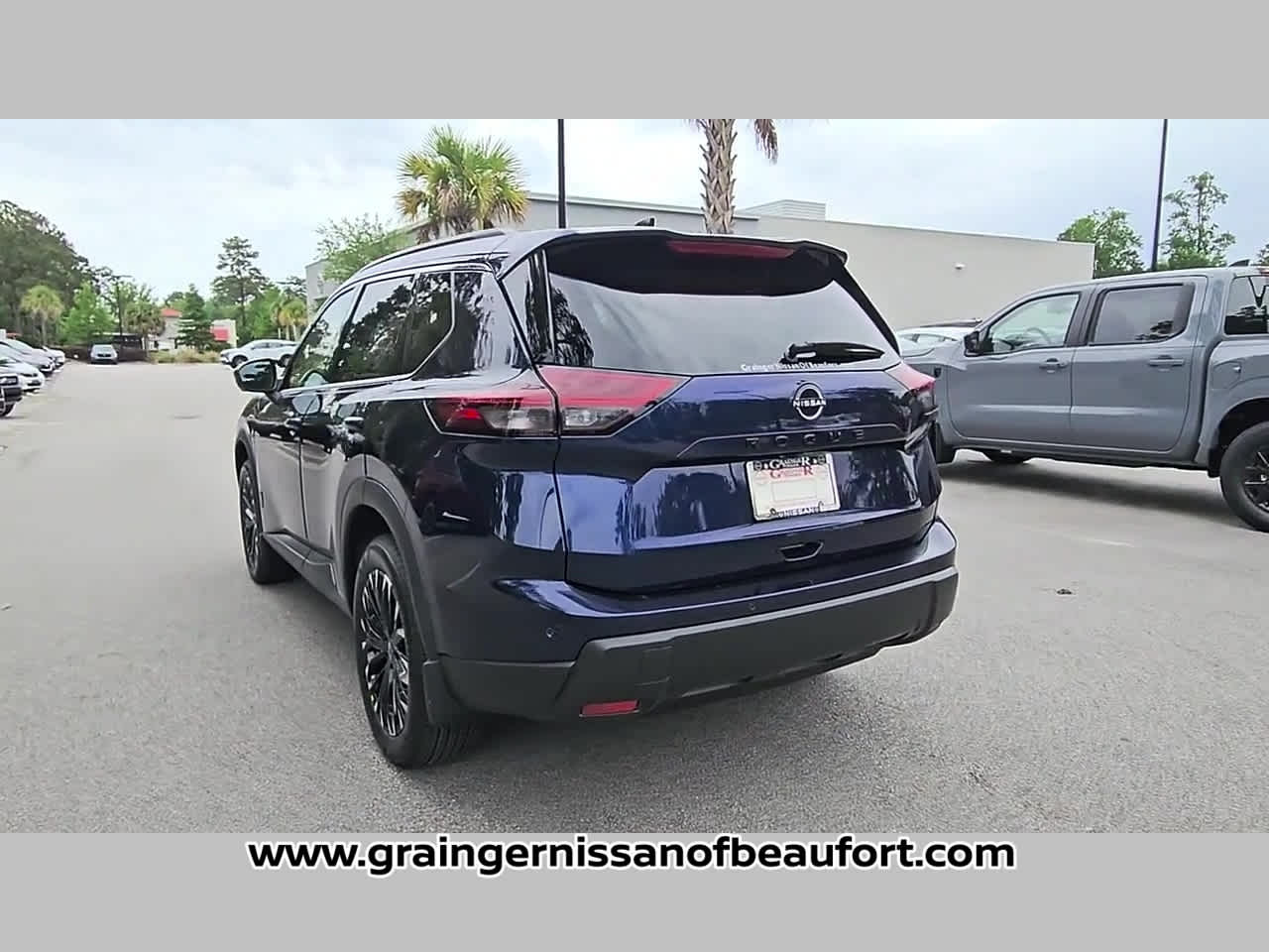 2026 Nissan Rogue Dark Armor
