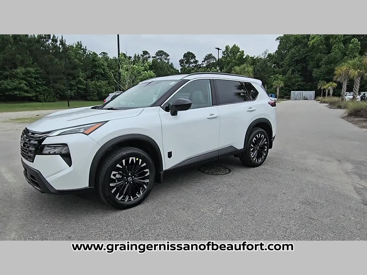 2026 Nissan Rogue Dark Armor
