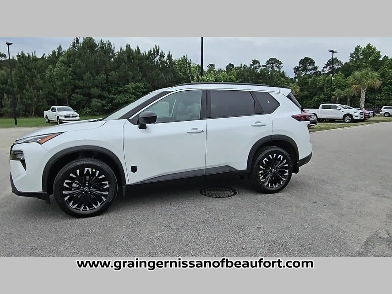 2026 Nissan Rogue Dark Armor