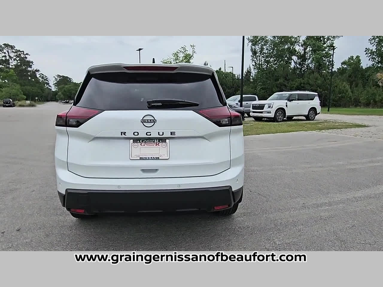 2026 Nissan Rogue Dark Armor