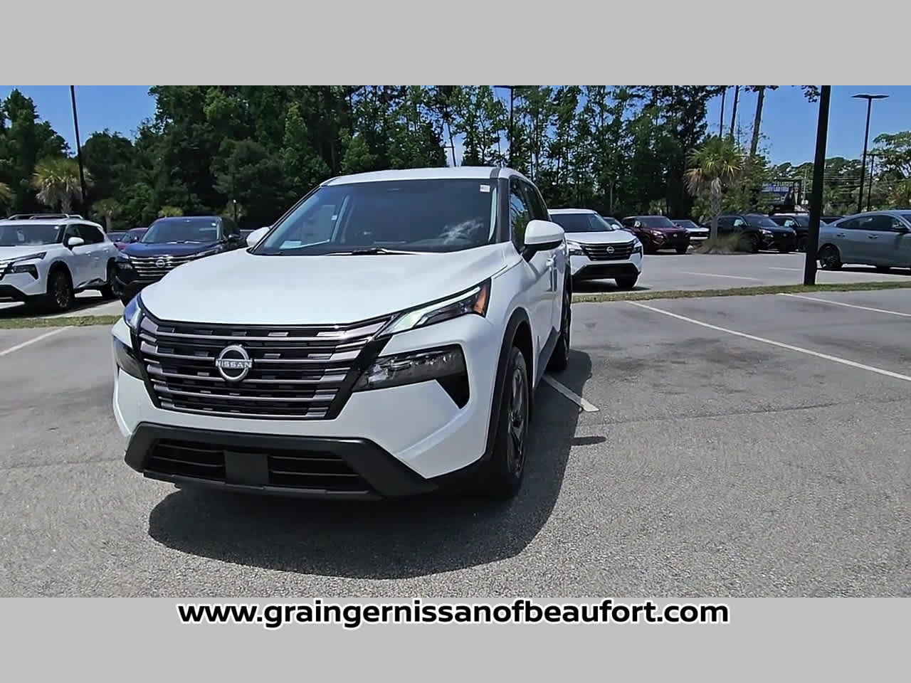 2026 Nissan Rogue SV