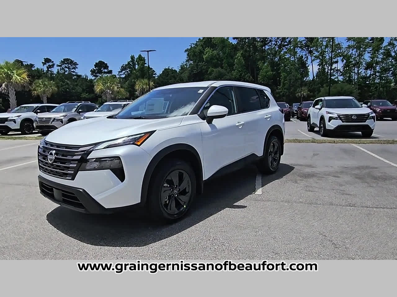 2026 Nissan Rogue SV