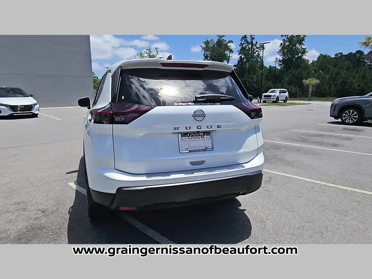 2026 Nissan Rogue SV