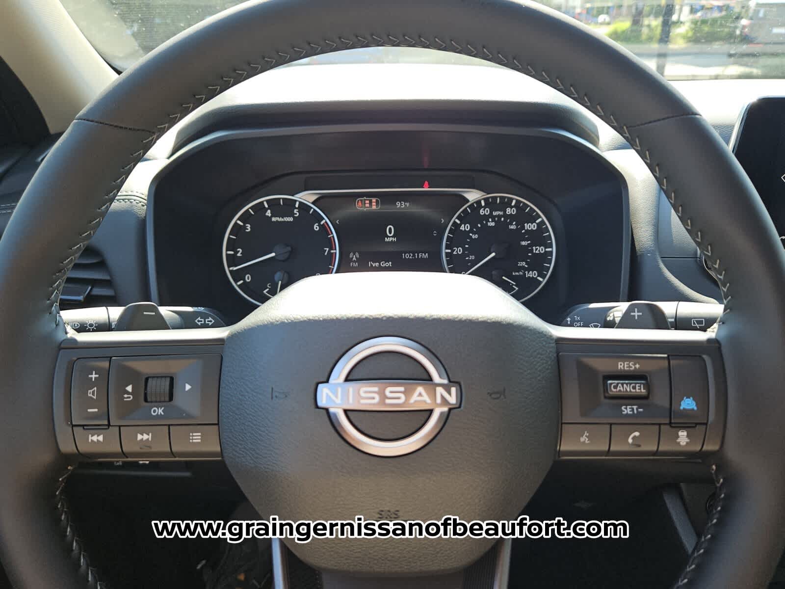 2026 Nissan Rogue SV