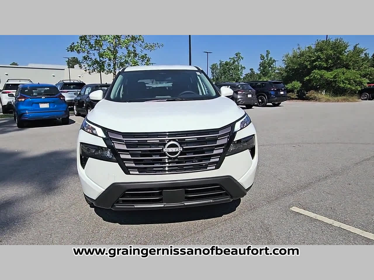 2026 Nissan Rogue SV