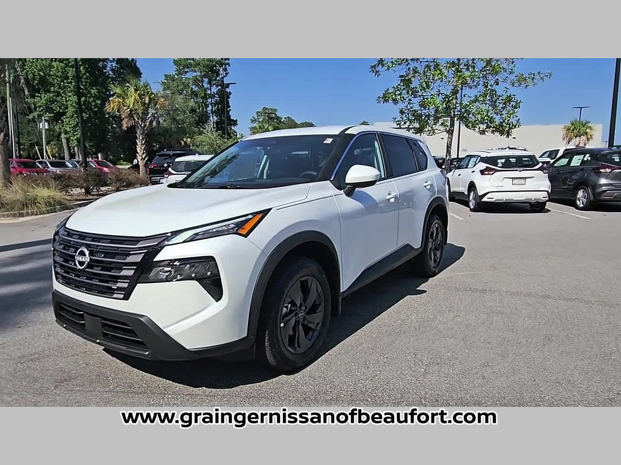 2026 Nissan Rogue SV